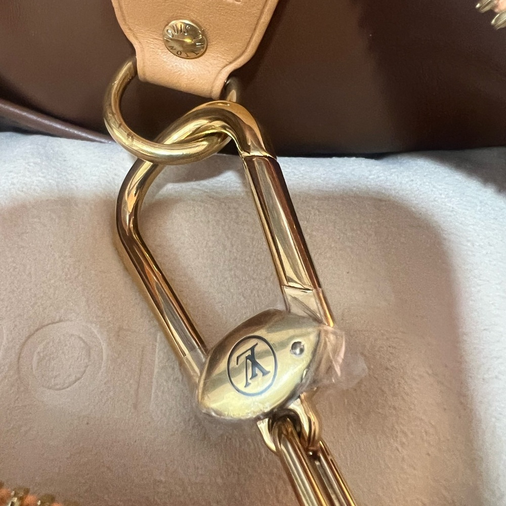 Louis Vuitton Summer Peach limited edition Monogram P9 Pharrell 40 ❌❌SOLD❌❌ - Picture 9 of 17